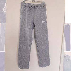 Nike straight leg sweatpants Boys M
